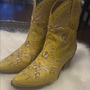 Dingo Mustard Floral Heeled Boots
